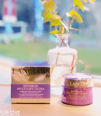 蘭蔻塑顏雪花霜適合什么膚質(zhì)？敏感肌膚同樣適用