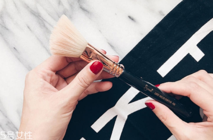 化妝刷怎么清洗才干凈？清洗化妝刷三步曲