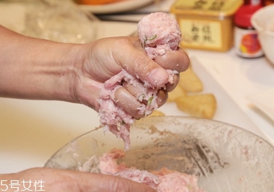 日式關(guān)東煮的做法及配方圖解 日式關(guān)東煮的做法及配方圖解