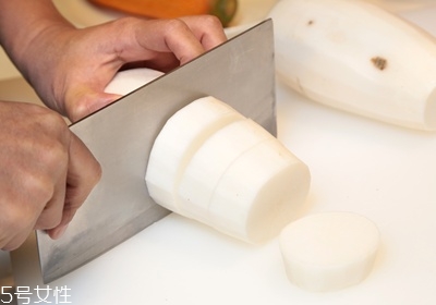 日式關(guān)東煮的做法及配方圖解 日式關(guān)東煮的做法及配方圖解