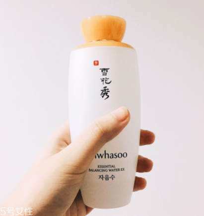 雪花秀平衡水和潤顏水哪個好？潤顏水是鎮(zhèn)店之寶