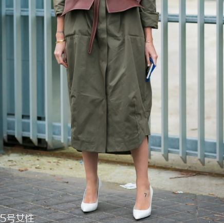 高跟鞋鞋跟太響怎么辦？走路太響這樣解決