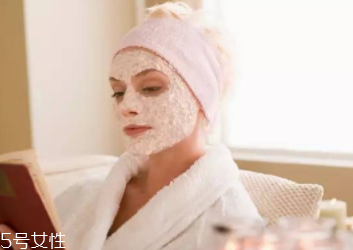 什么時(shí)候不能敷面膜？深夜不要敷面膜