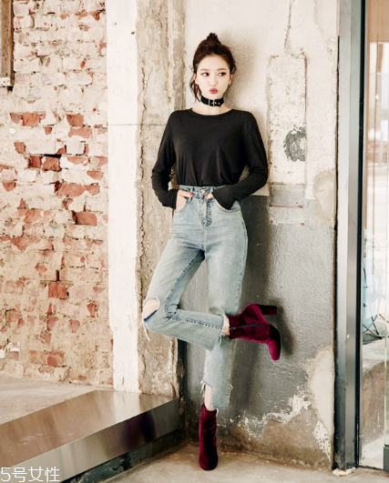 粗跟高跟鞋怎么搭配？春夏必備穿搭