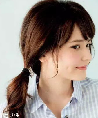 職業(yè)女性發(fā)型大全 2018最流行的OL發(fā)型趨勢(shì) 職業(yè)女性發(fā)型大全 2018最流行的OL發(fā)型趨勢(shì)