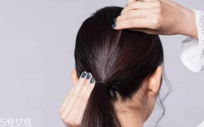 職業(yè)女性發(fā)型大全 2018最流行的OL發(fā)型趨勢(shì) 職業(yè)女性發(fā)型大全 2018最流行的OL發(fā)型趨勢(shì)