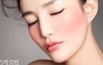 紅血絲用哪種護(hù)膚品？6款大牌全面對(duì)抗紅血絲