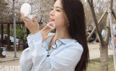 懶人化妝步驟圖 1分鐘搞定自然持久約會妝 懶人化妝步驟圖 1分鐘搞定自然持久約會妝