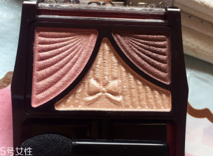 canmake三色眼影怎么樣 適合新手打造萌妹眼妝 canmake三色眼影怎么樣 適合新手打造萌妹眼妝