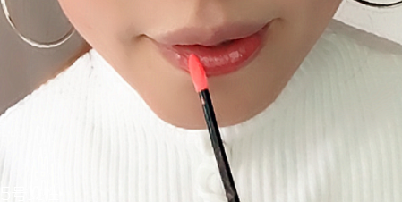 蘭蔻唇釉哪個顏色好看？菁純唇釉141素顏清純色