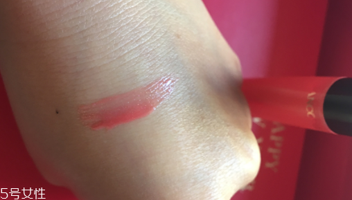 蘭蔻唇釉哪個顏色好看？菁純唇釉141素顏清純色