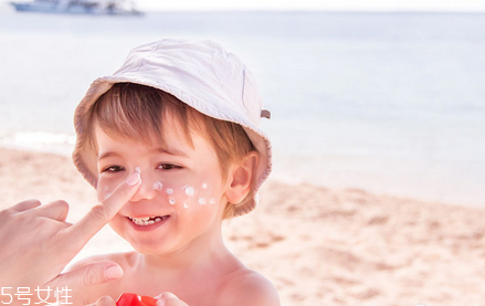 為什么用素顏霜臉干 保濕工作不到位 為什么用素顏霜臉干 保濕工作不到位