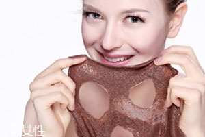 半畝花田海藻面膜怎么用？