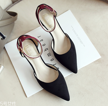 高跟鞋有味道怎么辦？輕松去除高跟鞋異味