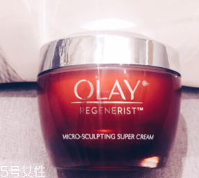 面霜和素顏霜可以同時(shí)用嗎？面霜用量不要太多