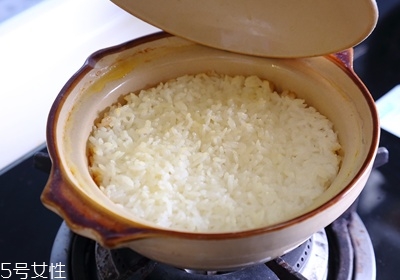 用砂鍋怎么煮米飯 砂鍋怎么煮飯 用砂鍋怎么煮米飯 砂鍋怎么煮飯