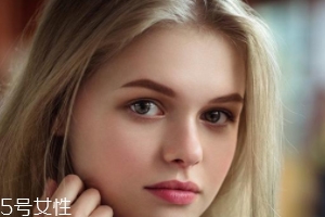 濃眉怎么畫眉毛？濃眉用眉膠是絕配