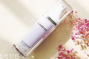 蘭芝紫色隔離好用嗎？黃皮美白利器