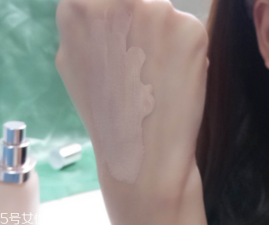 lamer粉底液怎么樣？lamer粉底液試色