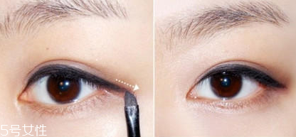 夏天化妝怎么樣不脫妝？8個(gè)小技巧讓你做清爽女神