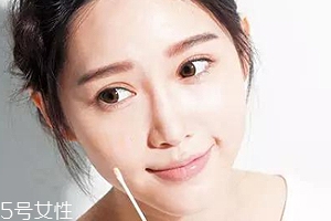 夏天化妝怎么樣不脫妝？8個(gè)小技巧讓你做清爽女神