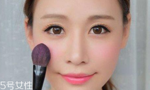 夏天化妝怎么樣不脫妝？8個(gè)小技巧讓你做清爽女神