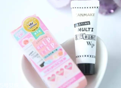 夏天化妝怎么樣不脫妝？8個(gè)小技巧讓你做清爽女神