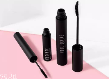 夏天化妝怎么樣不脫妝？8個(gè)小技巧讓你做清爽女神