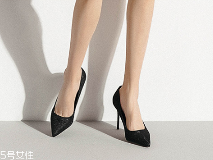 高跟鞋鞋底太硬怎么辦？鞋底硬了對腳不好