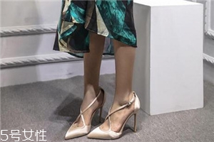 高跟鞋240是多少碼？高跟鞋碼數(shù)的意思