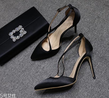 高跟鞋34碼多少厘米？腳長(zhǎng)尺寸要注意