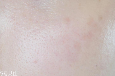 darphin朵梵8花精露怎么樣？百妍緊致芳香精露好用嗎？