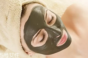 粘土面膜有幾種？高嶺土是最常見的清潔面膜成分