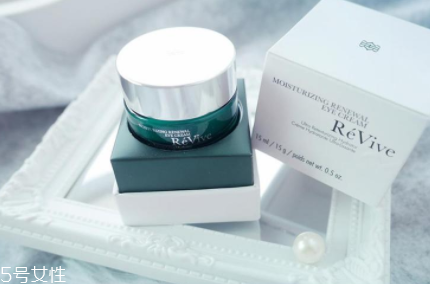 revive光采再生更新眼霜怎么樣？低調(diào)有內(nèi)涵的貴婦眼霜