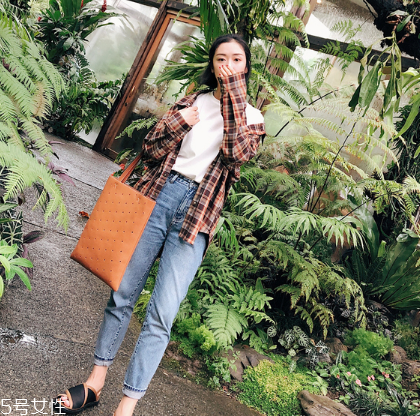 襯衫搭配什么褲子？簡約時(shí)尚兩不誤