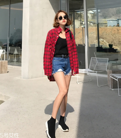 寬松襯衣怎么穿好看？造型感十足的穿搭