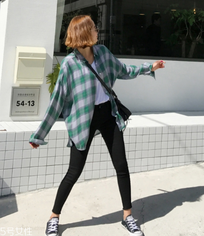 寬松襯衣怎么穿好看？造型感十足的穿搭