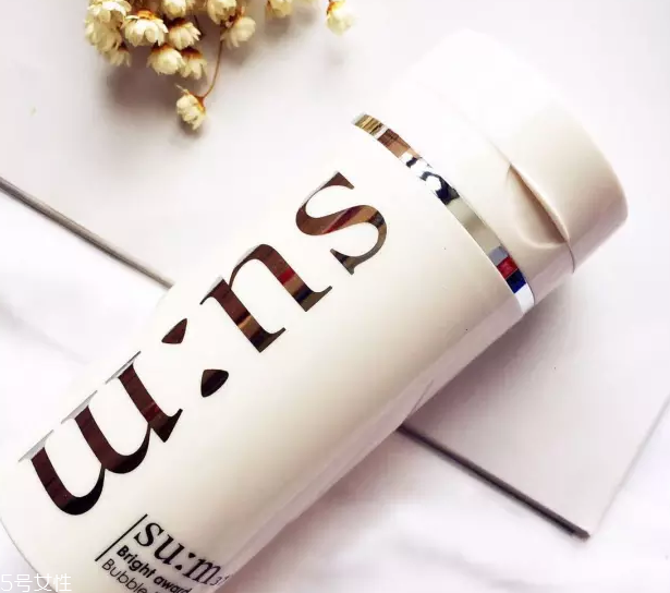 泡泡面膜真的有效果嗎？清潔力比貼片面膜好一丟丟