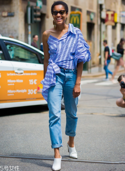 燈籠袖襯衫怎么搭配？藏起你的拜拜肉