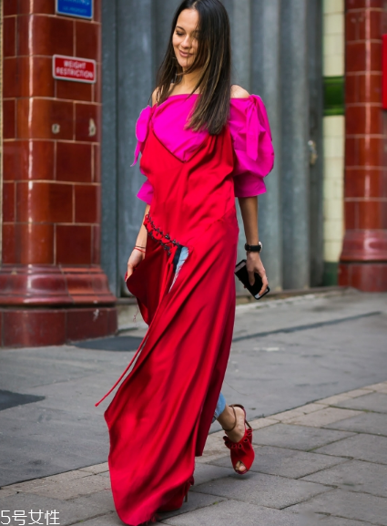 燈籠袖襯衫怎么搭配？藏起你的拜拜肉