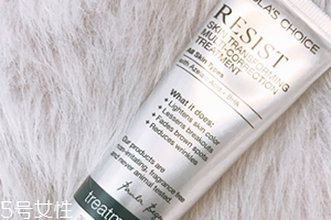 壬二酸和水楊酸哪個好？夏季冬季的選擇不一樣