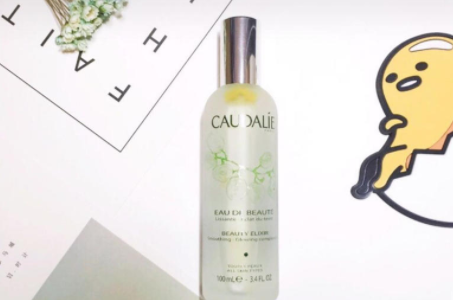 油性肌膚用什么爽膚水好？歐緹麗皇后水專為油皮設(shè)計(jì)