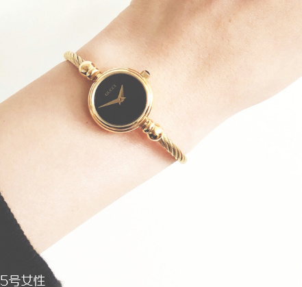 gucci手表什么檔次？時尚與浪漫的演繹家