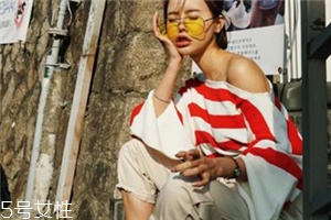 紅色條紋t恤怎么搭配？永不過時(shí)的搶眼元素