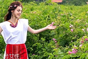 玫莉蔻是正規(guī)化妝品嗎？線上線下同時發(fā)力