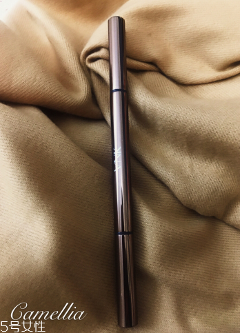 皮膚黑用什么眉筆？眉筆顏色不要太淺太紅