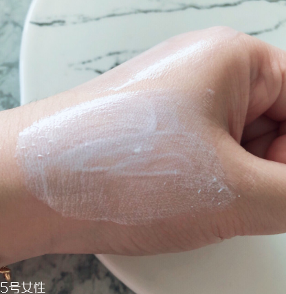 蘭蔻防曬霜和安耐曬防曬霜哪個(gè)好用 夏季防曬推薦 蘭蔻防曬霜和安耐曬防曬霜哪個(gè)好用 夏季防曬推薦