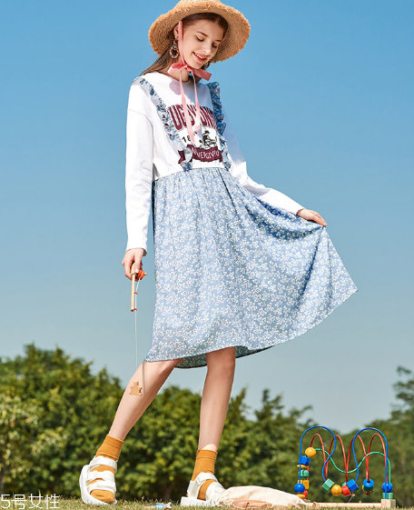 春天出游穿什么衣服好看？清新田園風撲面而來