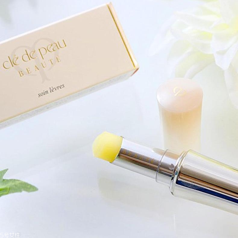 cpb精純修護(hù)唇膏好用嗎？不粘膩不泛油