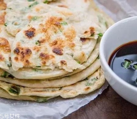 啤酒做菜有什么用處 啤酒做菜小技巧 啤酒做菜有什么用處 啤酒做菜小技巧